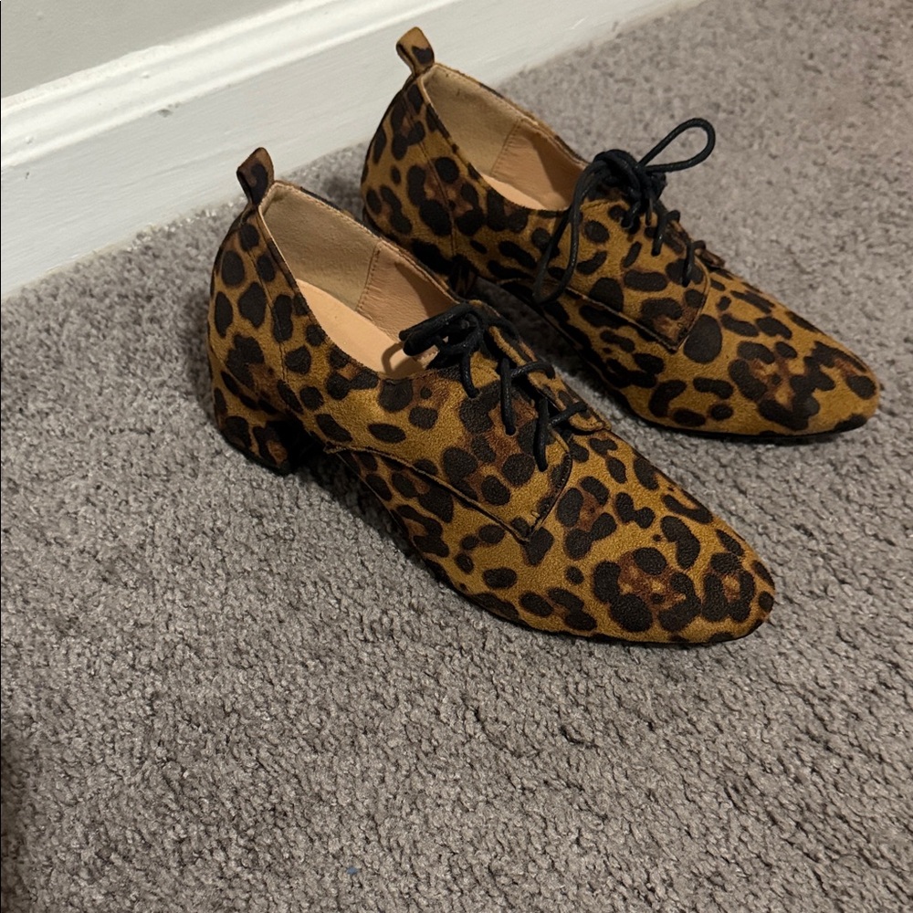 SHEIN Leopard Print Lace-Up Shoes